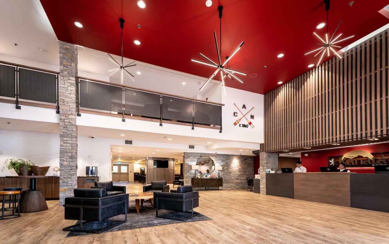 Hotel Kelowna & Conference Centre ภายนอก รูปภาพ
